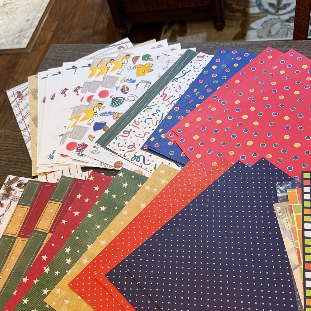 School Scrapbooking Set - from Young to Graduation - Picture 2 of 8